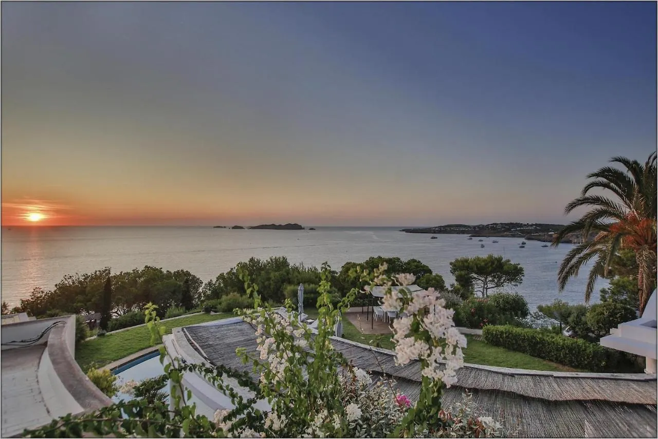 Amazing Ibiza Villa Can Icarus 6 Bedrooms Perched On A Cliff Overlooking The Beach Of Cala Moli San Jose 0*, San José Espagne